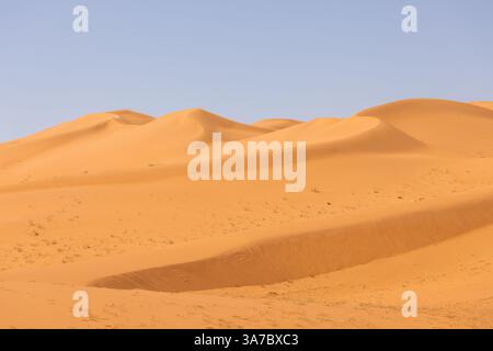 Red dunes in the Saudi Arabian desert Stock Photo