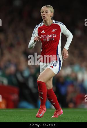 London, UK. 26th Mar, 2025. Chloe Kelly of Arsenal during the UEFA Womens Champions League match at the Emirates Stadium, London. Picture credit should read: Paul Terry/Sportimage Credit: Sportimage Ltd/Alamy Live News Stock Photo