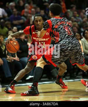 April 3, 2013 - Chicago, IL, USA - McDonald's East All American Anthony Barber (12) makes a move on McDonald's West All American Nigel Williams-Goss in the first half at the United Center in Chicago, Illinois, on Wednesday, April 3, 2013. (Credit Image: © Chris Sweda/MCT/ZUMAPRESS.com) Stock Photo