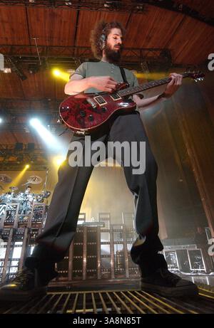 Brad Delson Linkin Park performs 2007 Projekt Revolution Hyundai