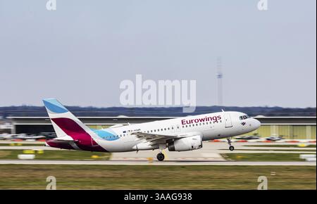 Eurowings airbus a319 100 hi-res stock photography and images - Alamy