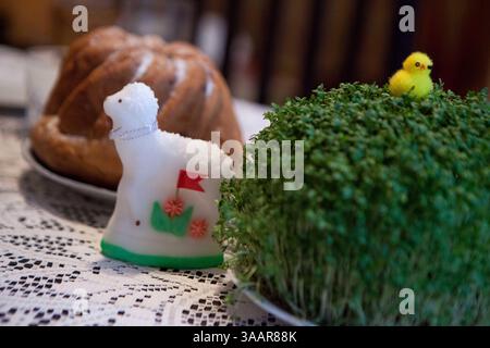 April 1, 2018 - Krakow, Poland - Traditional Easter markets in Krakow, Poland. Easter essentials, decorations, assorted handicrafts, and foods. Chicken, chick, cress, watercress, sugar lamb, cake Babka, (Credit Image: © Ania Freindorf via ZUMA Wire) Stock Photo
