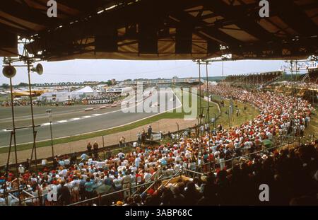 The large crowds watch the action..British Grand Prix, Silverstone, England, 16 July 1989  (Credit Image: ©Sutton Motorsports/ZUMA Press) Stock Photo
