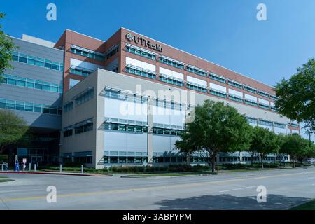 UTHealth (University of Texas Health Science Center at Houston) building at Research Park Complex in Houston, Texas, USA Stock Photo