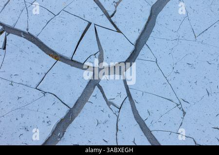 Cracks in the mud of a dry lake bed near Stovepipe Wells in Death Valley National Park, Mojave Desert, California, USA. Stock Photo