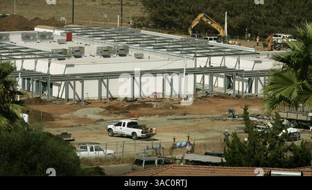 (Published 8/17/2005, NI-2)  Workers wrapped up for the day during construction at Bernardo Elementary School in Escondido on August 9, 2005. Stock Photo