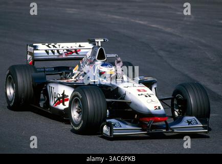 ラッセン　ゴールデンモーメント　ミクスドメディア Nagano 1998 Olympic Medals - Design, History & Photos