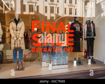 Final sale sign in clothes shop window, Regent Street, London, UK Stock Photo