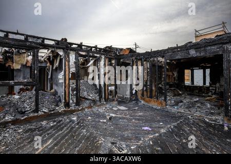 A fire damaged building with no roof. Ontario, Canada. Stock Photo