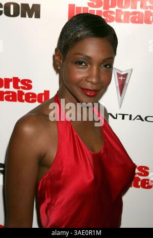 2005 Sports Illustrated SWIMSUIT ISSUE launch Stock Photo - Alamy