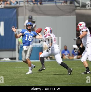 September 24, 2011: Memphis Tigers quarterback Taylor Reed (16) in action during the NCAA Football game between the Memphis TIgers and the SMU Mustangs at Liberty Bowl Stadium in Memphis, TN(Credit Image: © Fred Brooks/Cal Sport Media/ZUMAPRESS.com) Stock Photo
