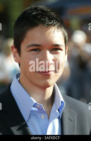 raise-your-voice-oliver-james-2004-c-new-line-courtesy-everett