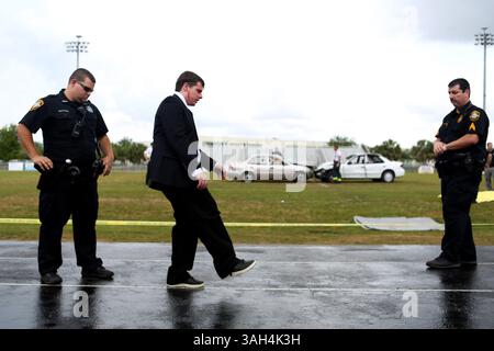 Tarpon Springs Police officer (SRO) William Volker, left, and Sgt ...