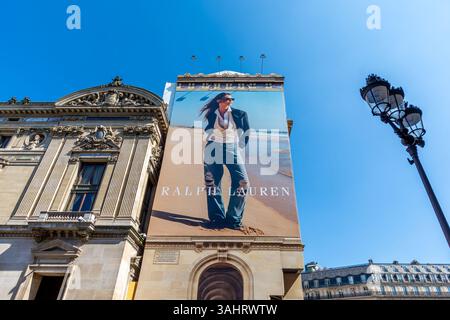 Opera garnier hi-res stock photography and images - Alamy