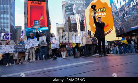 New York, New York, Deer. 13th Apr, 2025. (new) ukrainian voices rise ...