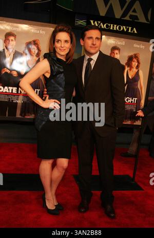 date night tina fey dress Wardrobe Breakdown: Tina Fey Maxi Dress On Seth Meyers