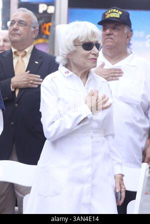 Aug 14, 2009 - New York, New York, USA - Veterans and EDITH SHAIN, the ...