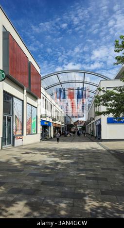 The Lexicon Centre in Bracknell, Berkshire, England, UK, on a sunny day ...