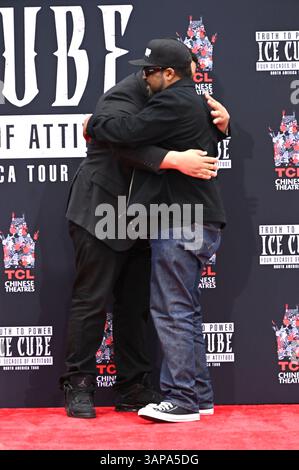 O Shea Jackson Jr. mit Vater Ice Cube bei Ice Cubes Hand and Footprints ...