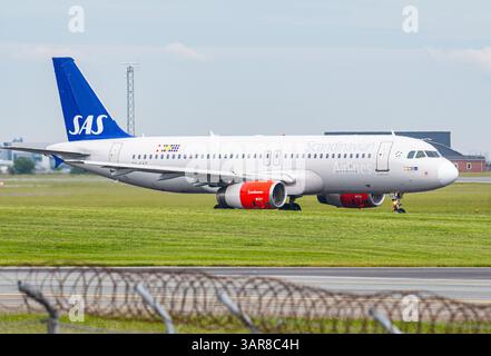 Copenhagen Denmark - May 30. 2024: OY-KAT SAS Scandinavian Airlines Airbus A320-232 Stock Photo