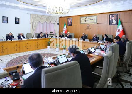 Tehran, Iran. 17th Apr, 2025. Iran's President, MASOUD PEZESHKIAN, attends a government meeting in Tehran. (Credit Image: © Iranian Presidency via ZUMA Press Wire) EDITORIAL USAGE ONLY! Not for Commercial USAGE! Stock Photo
