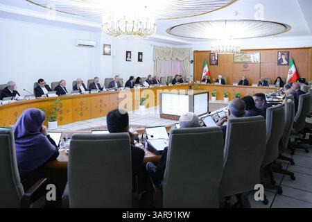 Tehran, Iran. 17th Apr, 2025. Iran's President, MASOUD PEZESHKIAN, attends a government meeting in Tehran. (Credit Image: © Iranian Presidency via ZUMA Press Wire) EDITORIAL USAGE ONLY! Not for Commercial USAGE! Stock Photo