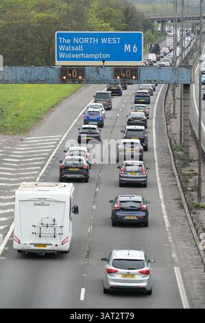 Great Barr, Birmingham, April 18th 2025. Good Friday traffic is building close to Junction 8 of the M5 and M6 motorway Interchange near Great Barr, Birmingham as motorists getaway on Good Friday. The M5 motorway (pictured) joins the M6 at Junction 8 northbound towards Wolverhampton and Southbound towards London. Credit: British News and Media/Alamy Live News Stock Photo
