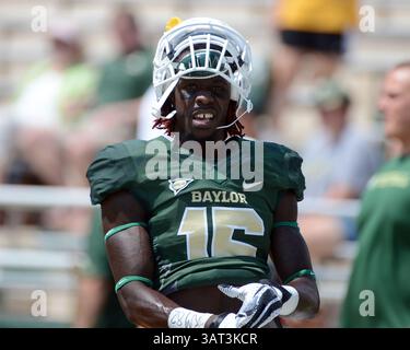 Tevin Resses Sept 7, 2013. WR Tevin Reese #16 of the Baylor Bears in action vs the ...