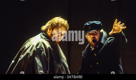 l-r: Ben Heppner (Peter Grimes), Bryn Terfel (Captain Balstrode) in ...