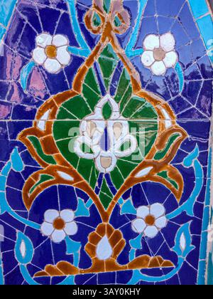 Traditional art of Uzbekistan - pattern of colored tiles on the walls of the mausoleum Gur-Emir Stock Photo