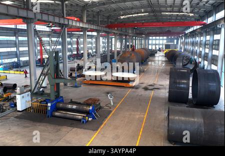 Industrial Workshop for Manufacturing Pressure Vessels in China Stock Photo