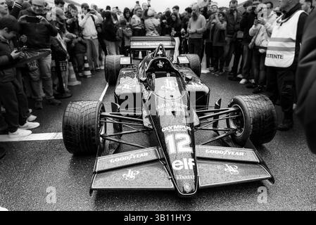 Senna helmet Black and White Stock Photos & Images - Alamy
