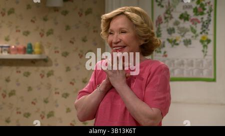"That ‘90s Show" (2023). (L to R) Debra Jo Rupp as Kitty Forman
