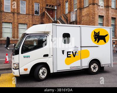 Kuroneko Yamato Toyota Quck Delvery van on a sde street n Sugnam Kuroneko Yamato Toyota Quck Delvery van on a sde street n Sugnam