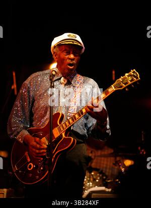 CHUCK BERRY (October 18, 1926 - March 18, 2017) was an American ...