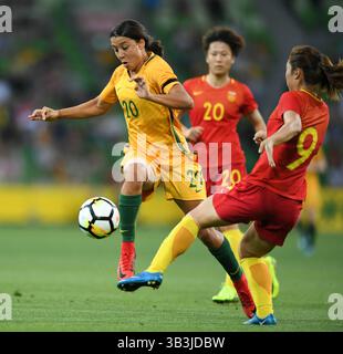 November 22, 2017 - Melbourne, Victoria, Australia - SAM KERR (20) of Australia kicks the ball during an international friendly match between the Australian Matildas and China PR at AAMI Stadium in Melbourne, Australia. Australia won 3:0. (Credit Image: © Sydney Low via ZUMA Wire) Stock Photo