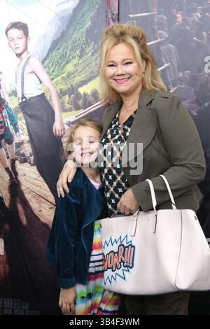 CAROLINE RHEA and daughter Ava 2015 Photo By John Barrett/PHOTOlink ...