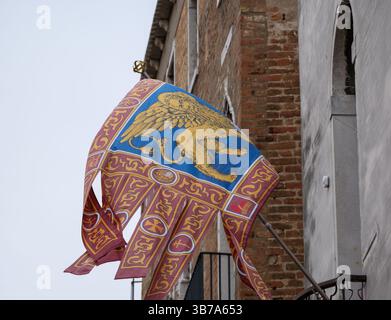 thumbnail image 2 of Flag Of The Venice Republic 697-1797 | 90x150cm Raised Flag, 100% Polyester, Digni 2 of 3