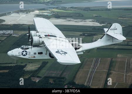 Pby 83p2 The Consolidated PBY-5 Catalina was a versatile amphibious aircraft ...