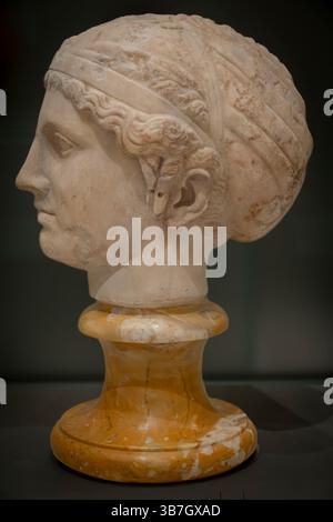 Bust Inscription Roman Marble Bust of a Woman, Inscribed ΣΑΠΦΩ ΕΡΕΣΙΑ (“Sappho of Eresia ...