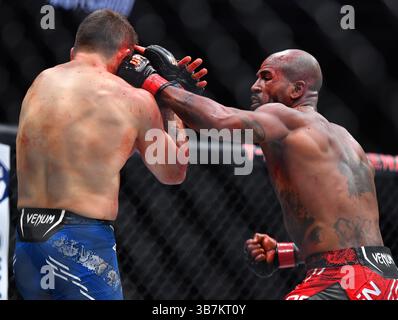 April 13, 2024, Las Vegas, Nevada, USA: BOBBY GREEN (31-15-1) of Fontana, CA defeats JIM MILLER (37-17) of Sparta, NJ by unanimous decision (30-27,30 25, 29-26) during UFC 300 at the T-Mobile Arena in Las Vegas (Credit Image: © Mikael Ona/ZUMA Press Wire) Stock Photo