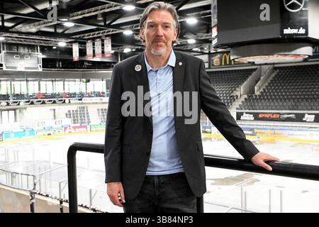 Fanion Hockey Sur Glace EV Landshut – Allemagne – Vintage – Wimpel