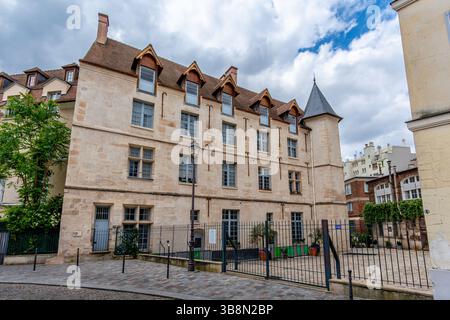 Exterior view of the Chteau de la Reine Blanche, a former royal manor house listed as a historic monument built in the 15th century in Paris, France Stock Photo