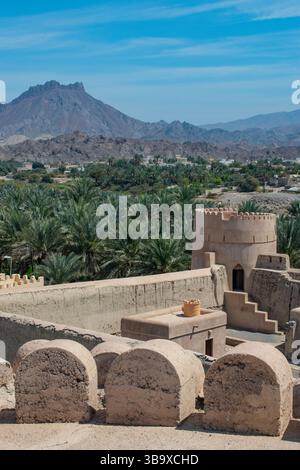 Oman, Middle East: panoramic view from the Bidbid Castle, built during the 16th century by one of the local tribes in the village of Bidbid Stock Photo