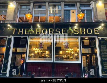 THE HORSESHOE BAR , 17-19 Drury Street, GLASGOW Stock Photo