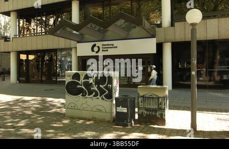 Sitz der Hamburg Commercial Bank AG HCOB am Gerhart-Hauptmann-Platz ...