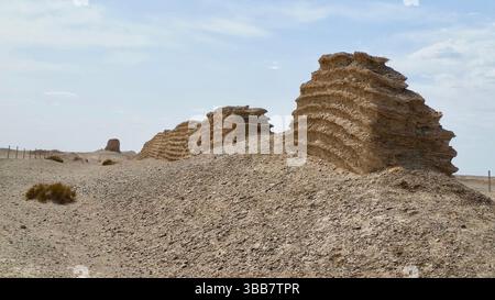 Yumen Pass and Han Great Wall Ruins: Echoes of Ancient China on the Silk Road Stock Photo