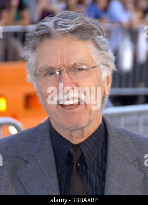 Tom Skerritt at the Los Angeles premiere of 'Whiteout