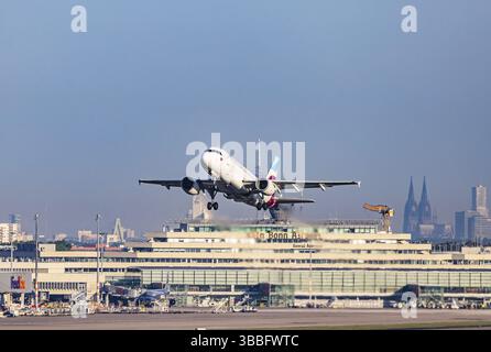 Eurowings airbus a319 100 hi-res stock photography and images - Alamy