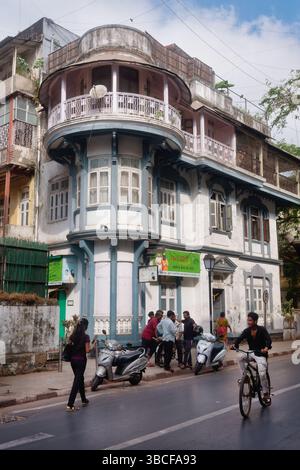 Mumbai old house hi-res stock photography and images - Alamy